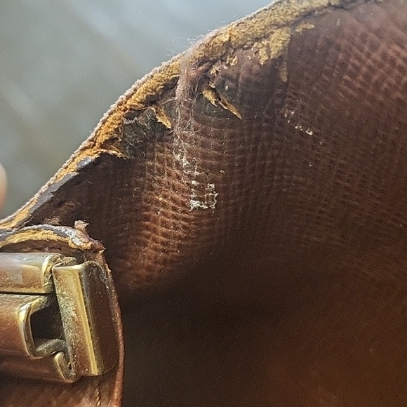 Louis vuitton 6-key holder - Picture 13 of 15